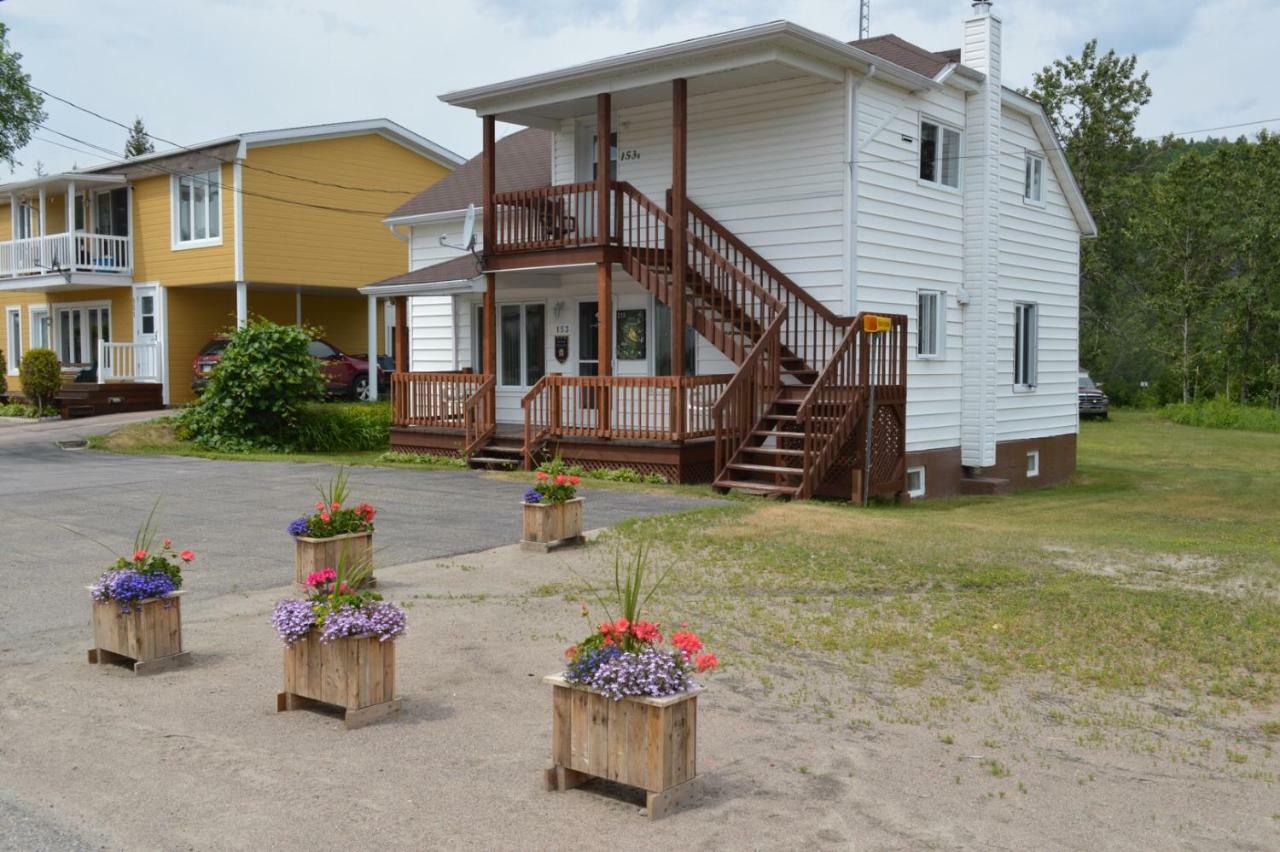 Maison l'héritage LʼAnse-Saint-Jean Esterno foto